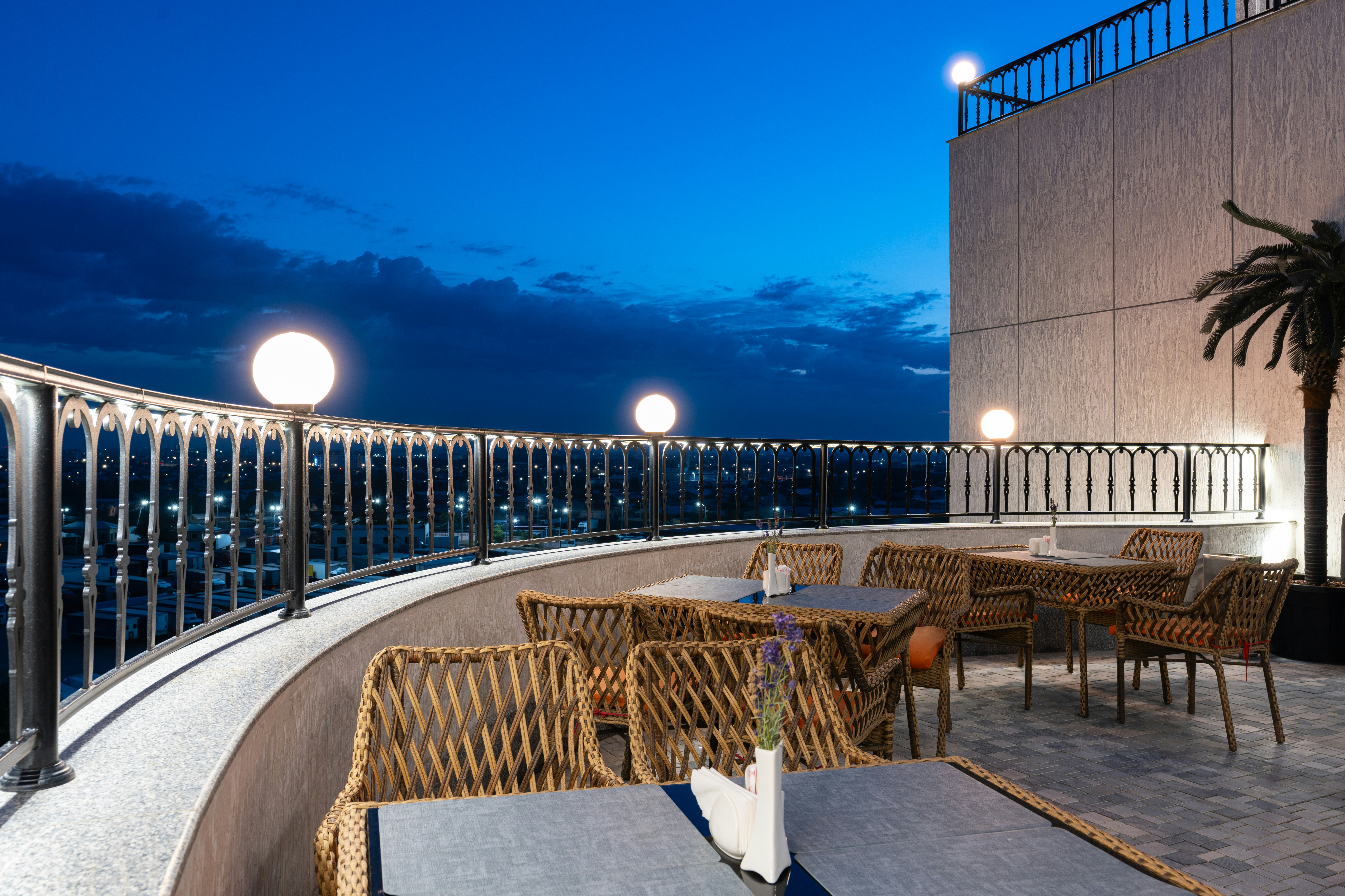 TOP Shamsan Airport Hotel 47/61
