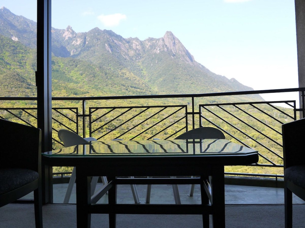 Yakushima Iwasaki Hotel 27/29