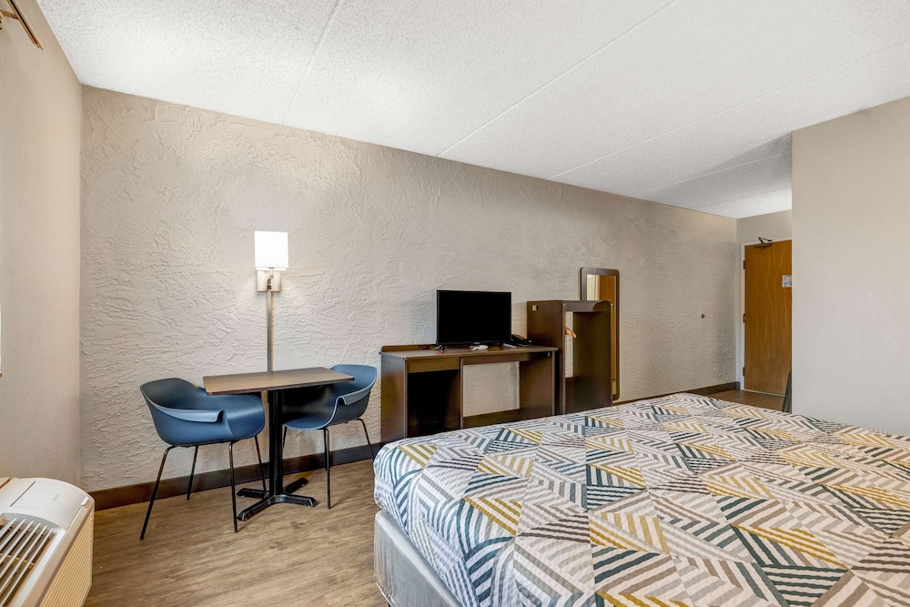 Motel6 Elk Grove Village Il O Hare 35/50