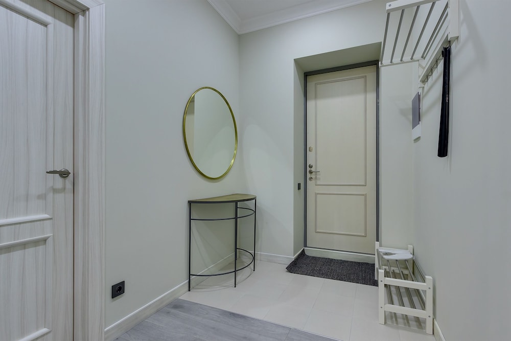 Opera Apartments 33/50