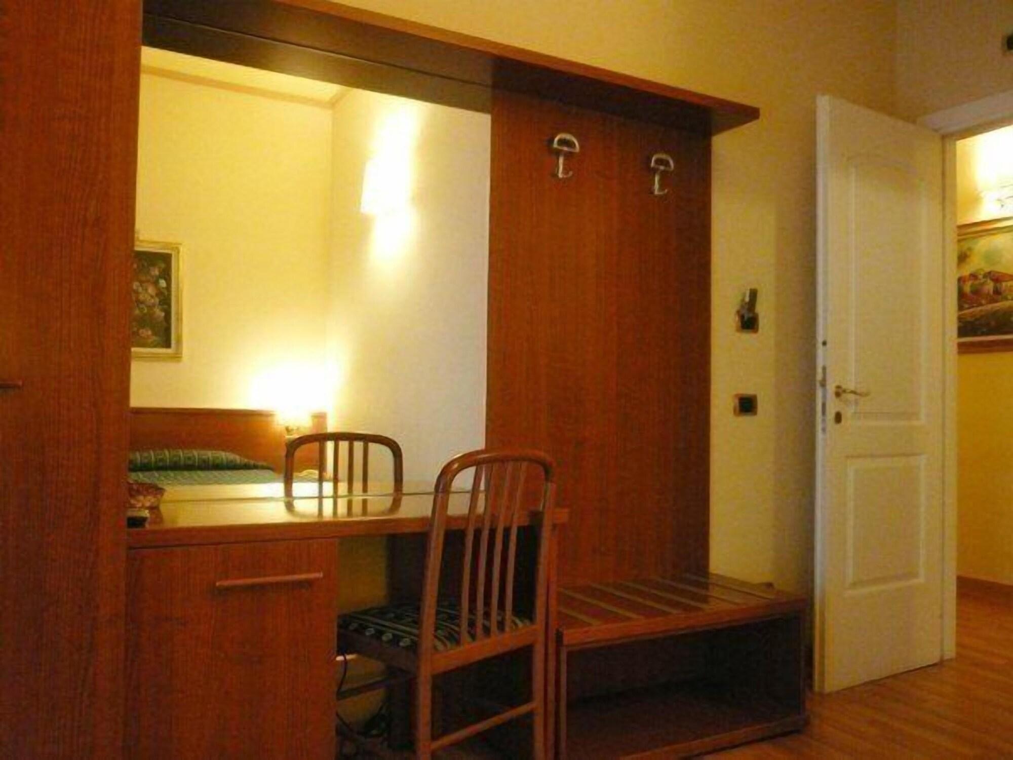 Hotel Fenicia 35/49