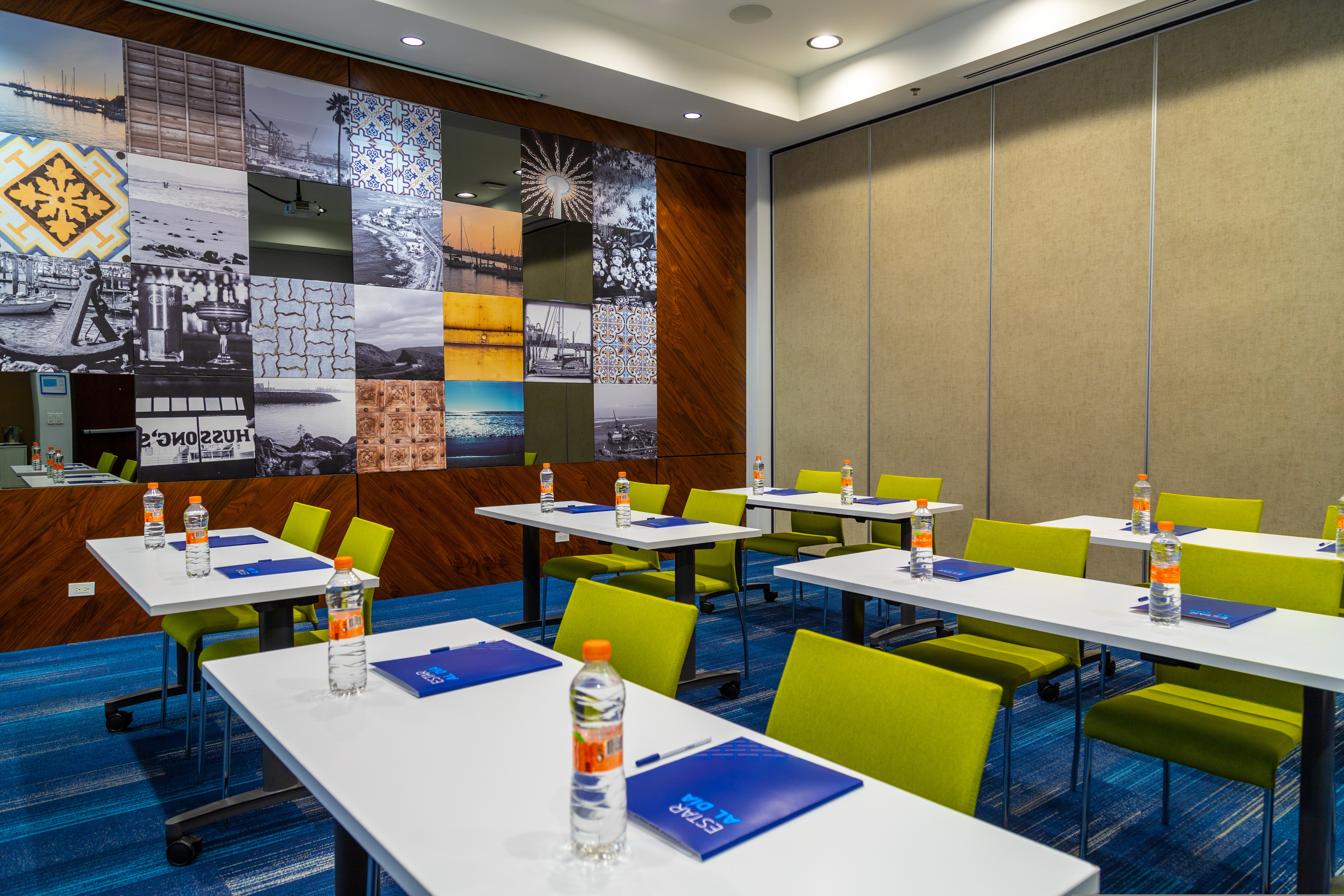 Holiday Inn Express And Suites Ensenada Centro 24/36