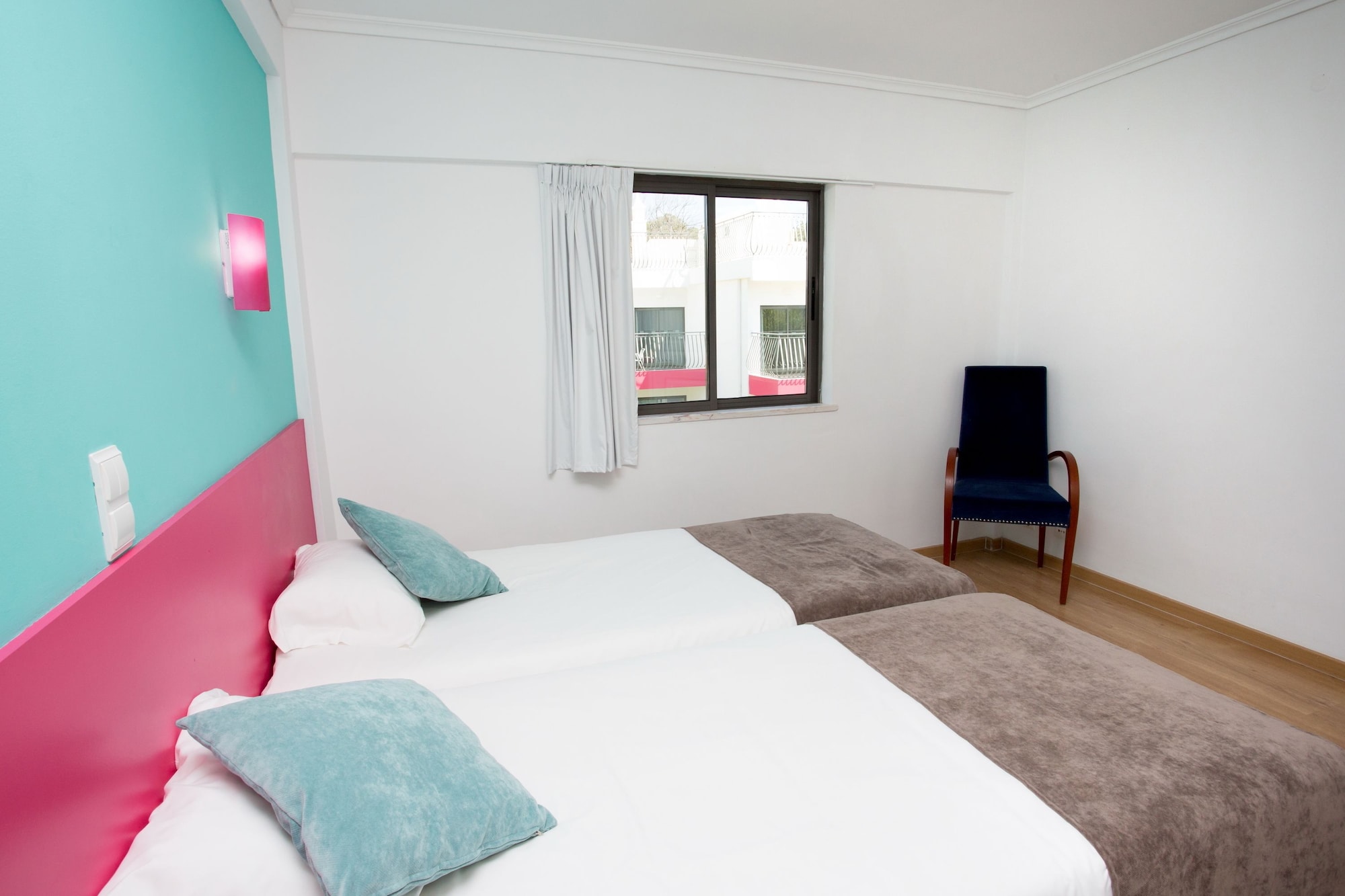 1 BEDROOM, APARTMENT, TWIN BEDS, 2 SOFA