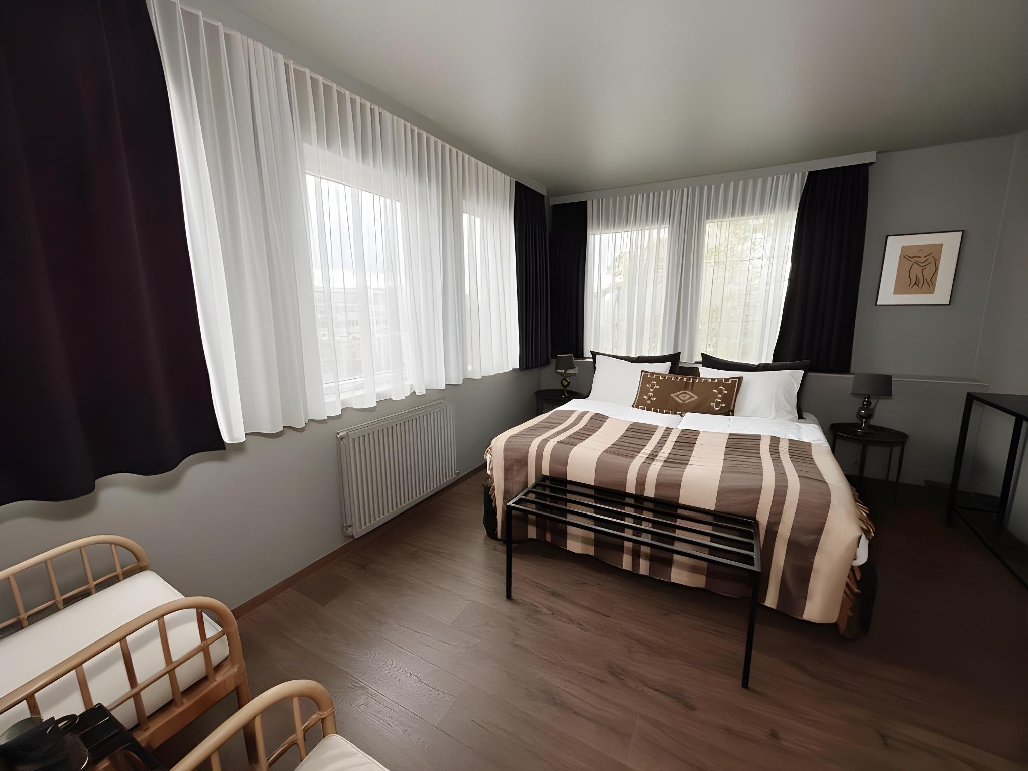 Guest Room, Panoramic, Church View