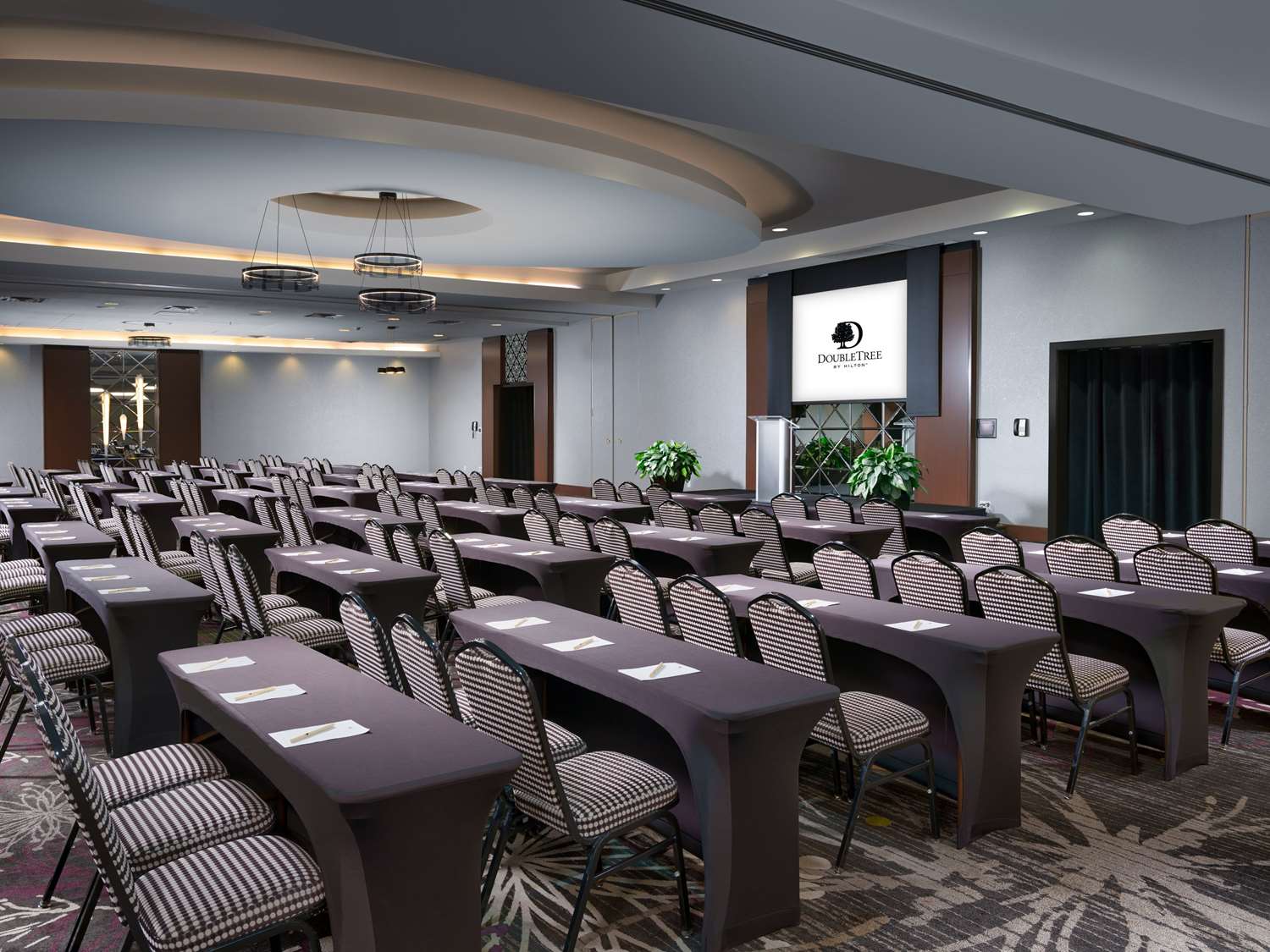 DoubleTree by Hilton Hotel Chattanooga Downtown 18/29