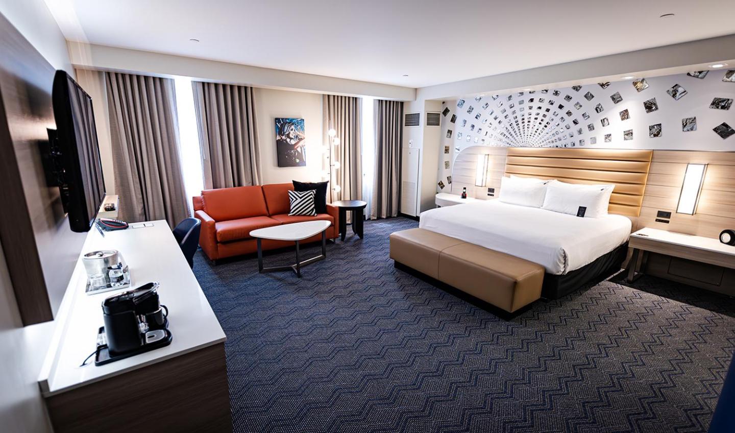 Tower, Suite, King Bed