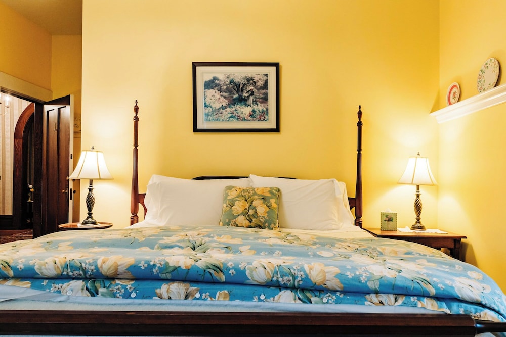 The Mercersburg Inn 23/58