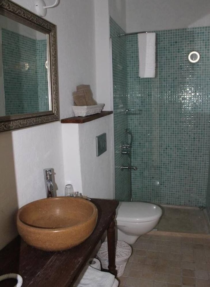 Eski Tas Otel 24/28