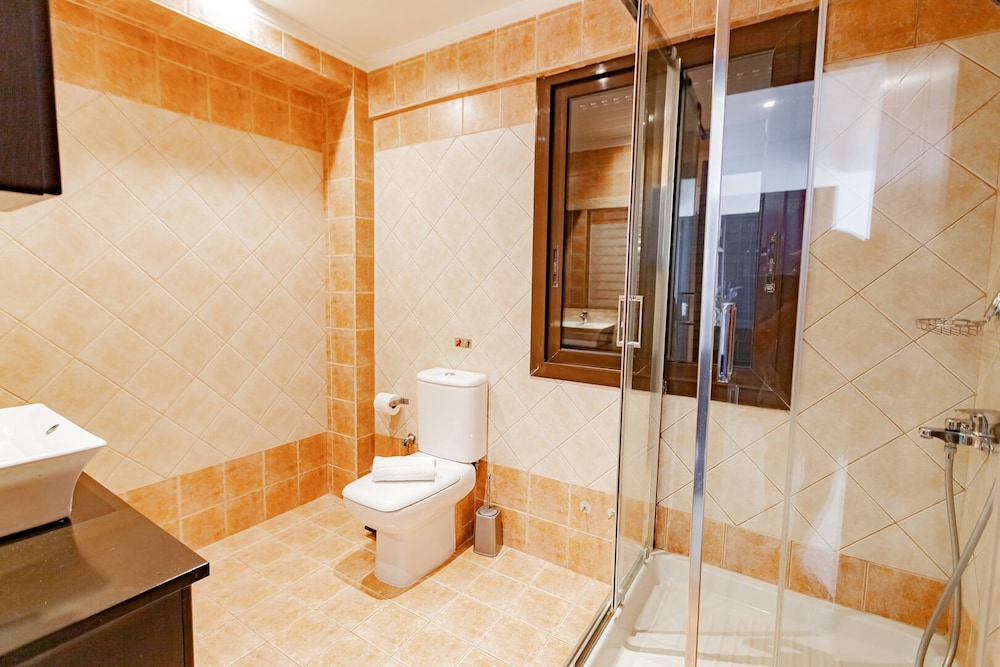 Elani Bay Resort 49/50