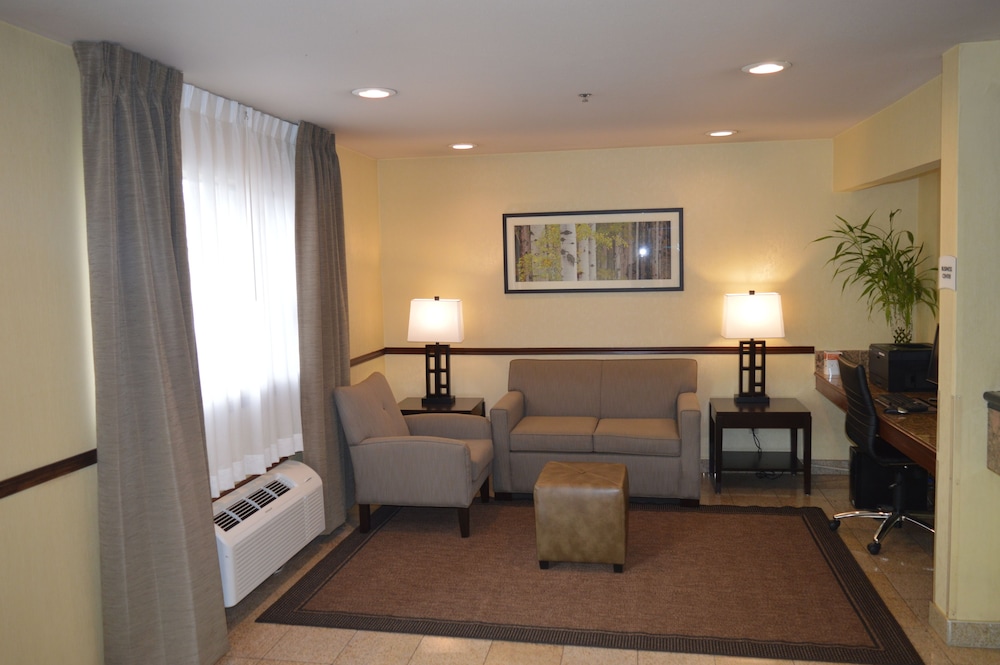 Quality Inn & Suites Lacey Olympia 48/66