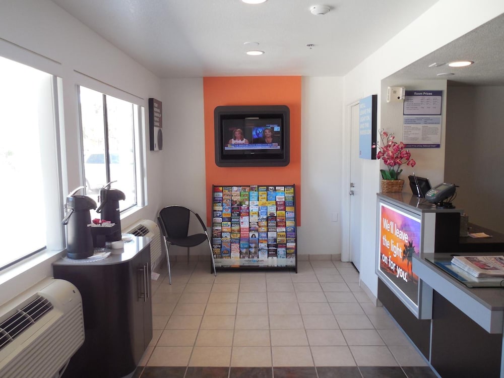Motel6 Temecula, CA - Historic Old Town 50/62