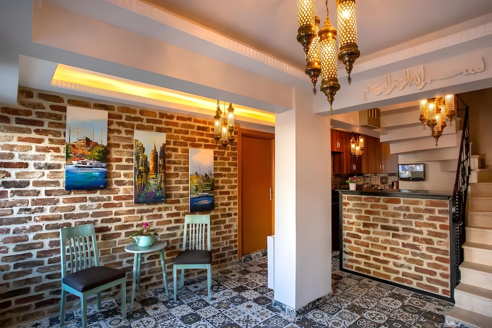 Sofia Corner Hotel 8/50