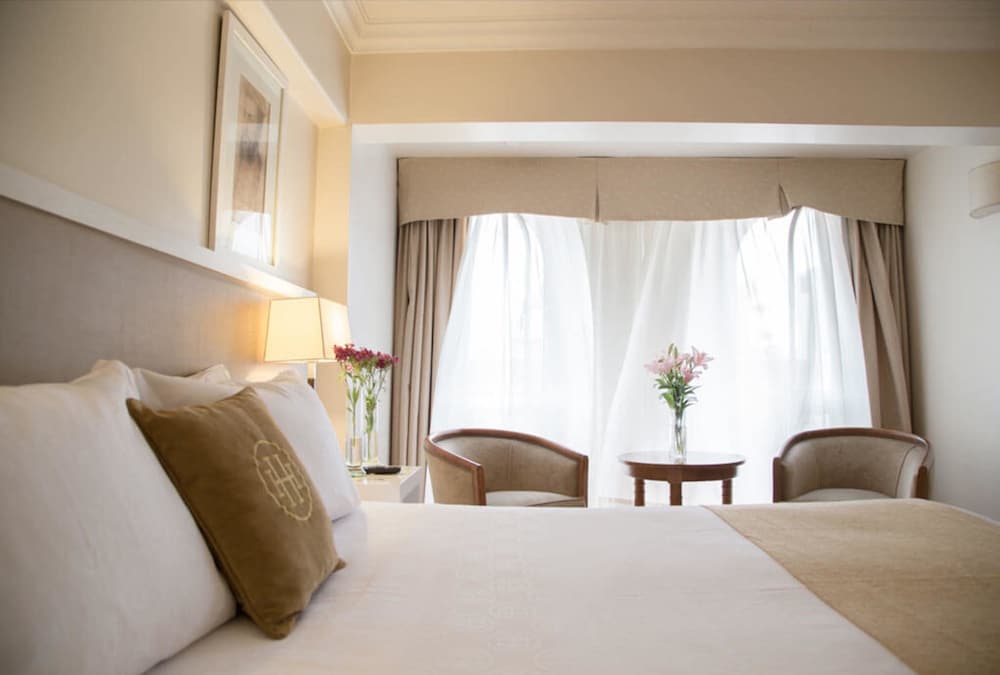 Huentala Hotel Boutique 24/69