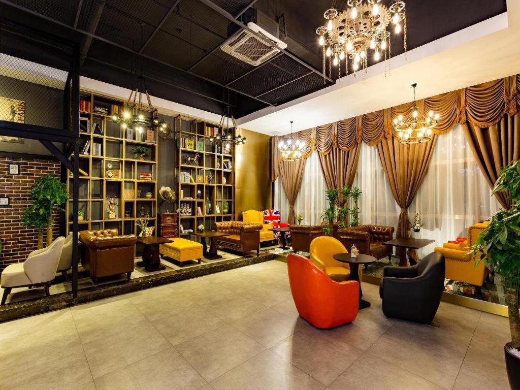 James Joyce Coffetel Chengdu (Shuangliu Airport Haibing City Wanda) 31/43