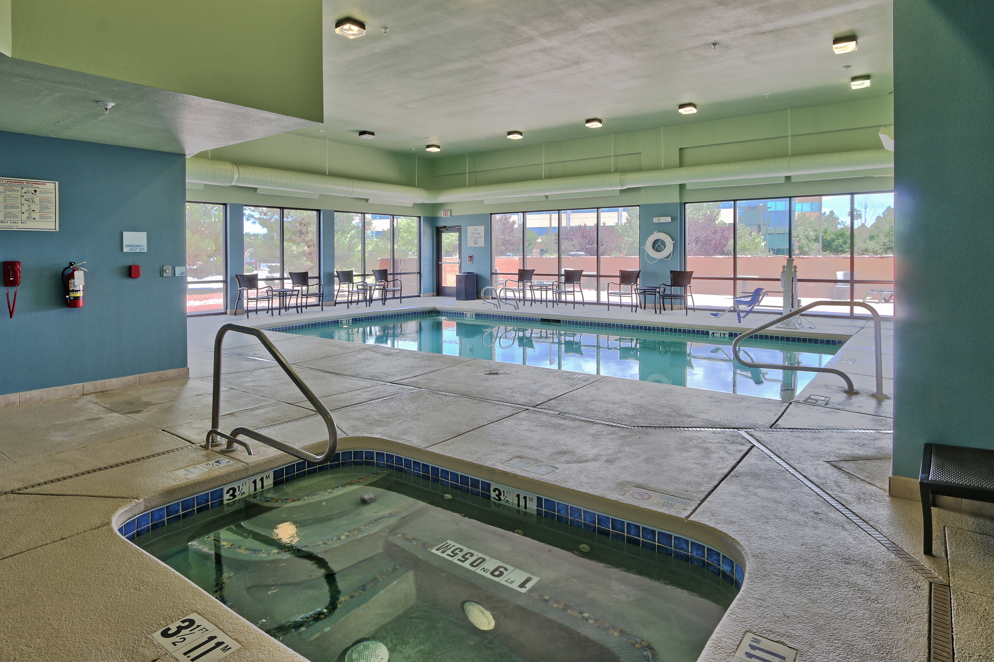 Holiday Inn Express Hotel and Suites Albuquerque Historic Old Town 40/73