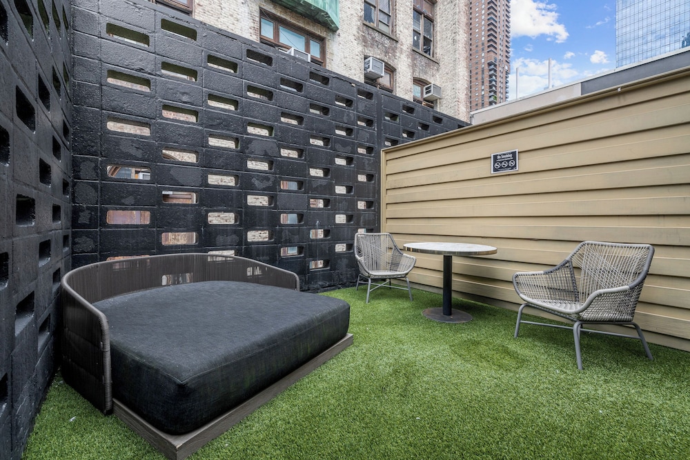 Hudson Yards Hotel 26/50