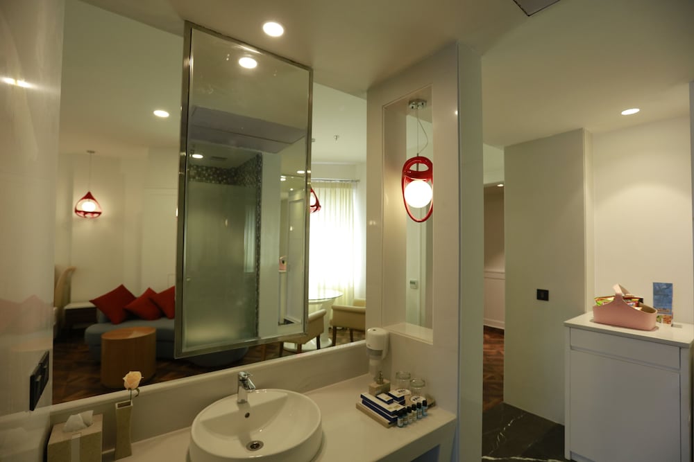 Hotel Pal Heights Mantra 44/47