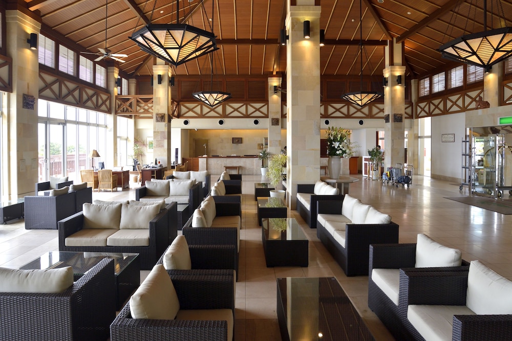 Kanucha Bay Hotels and Villas 60/80