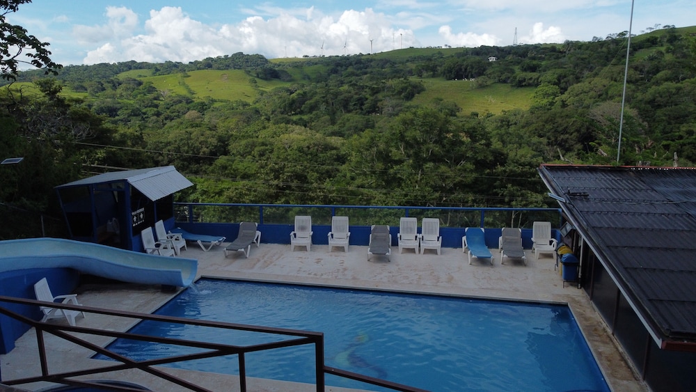 Cielo Azul Resort Hotel 27/34
