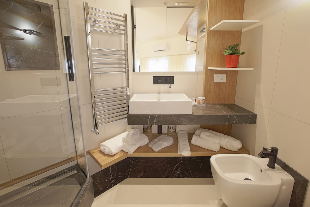 Hedoné Design Experience B&B 47/50