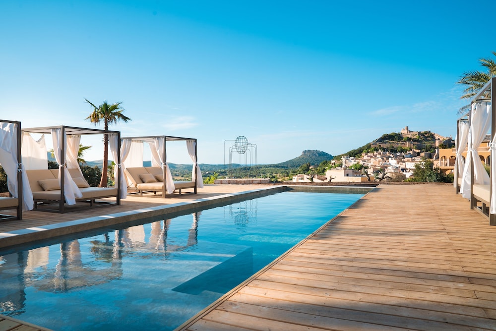 Hotel Creu de Tau Art and Spa - Adults Only 107/111