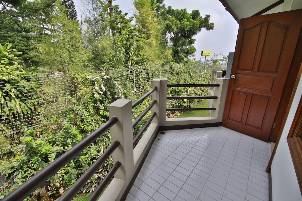 The Jayakarta Inn & Villas Cisarua 10/33