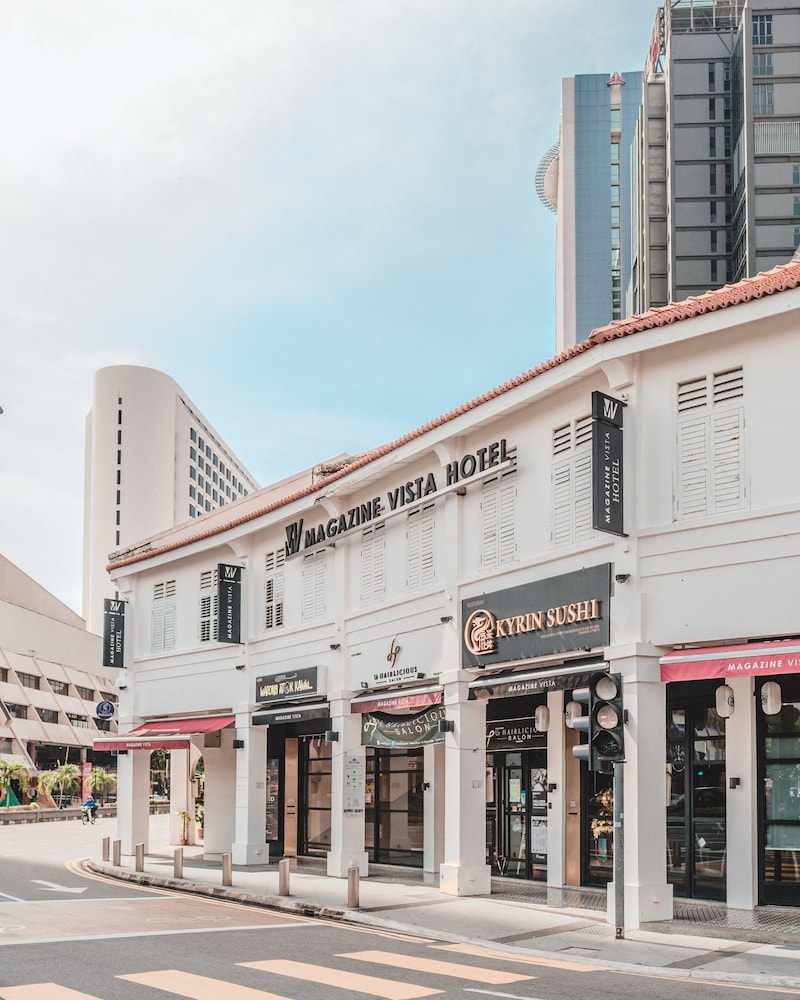 Magazine Vista Hotel managed by The Ascott Limited 3/20