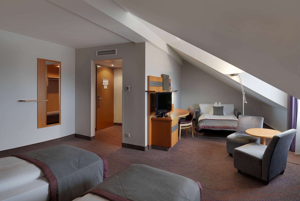 Ramada by Wyndham Dresden 37/61