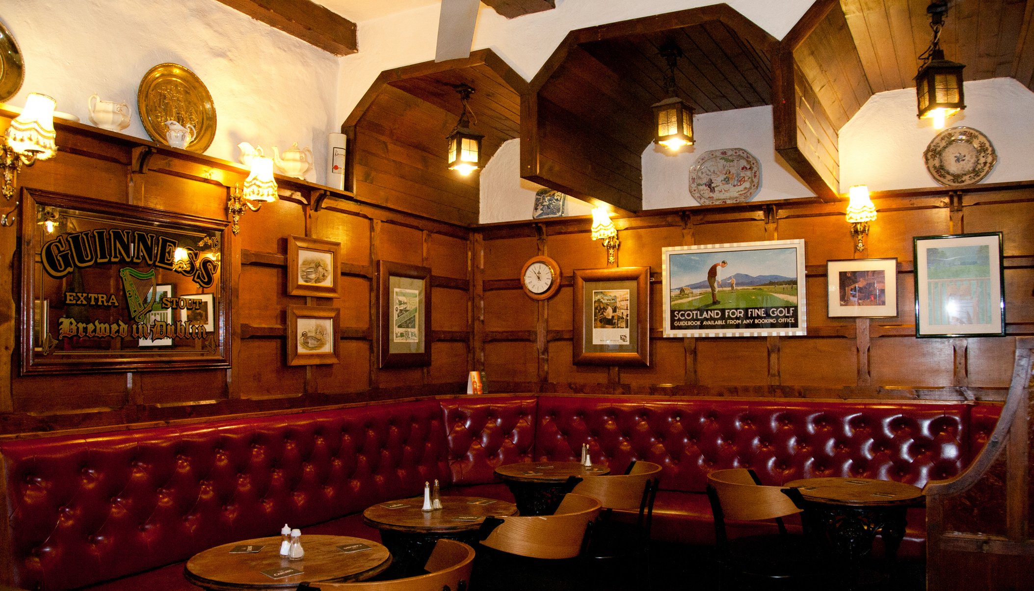 Castlecary House Hotel 36/37