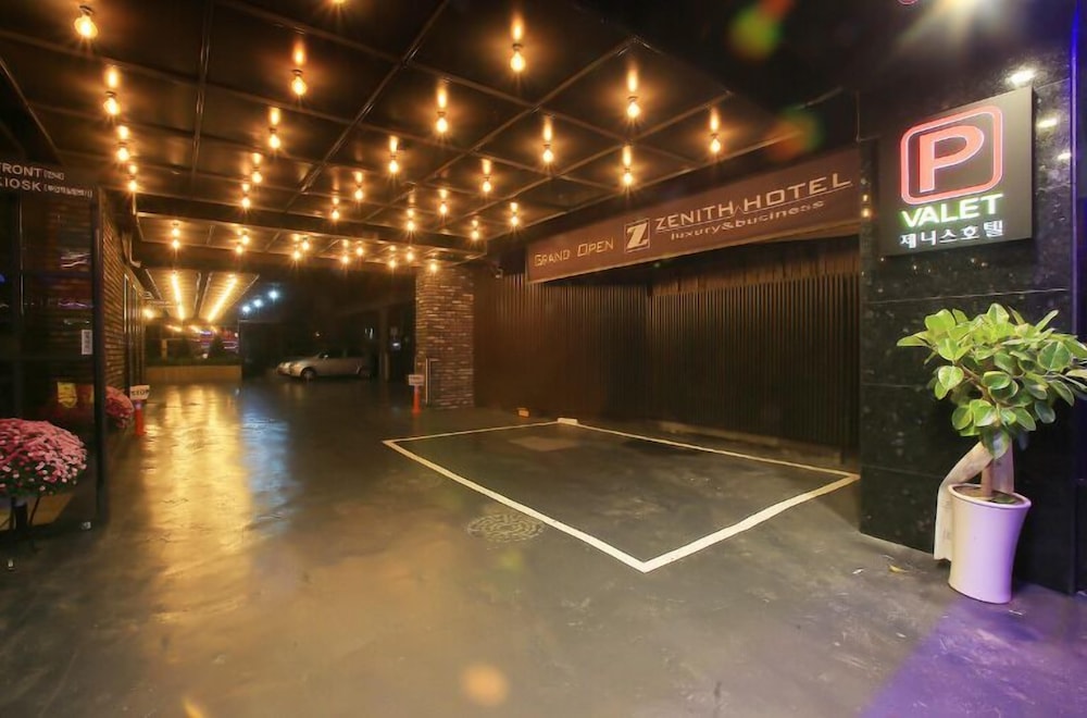 Bupyeong Zenith Hotel 48/61