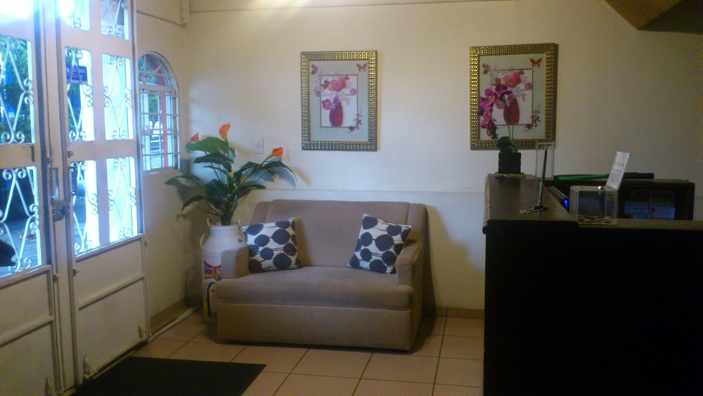 Hotel Tazumal House 62/82