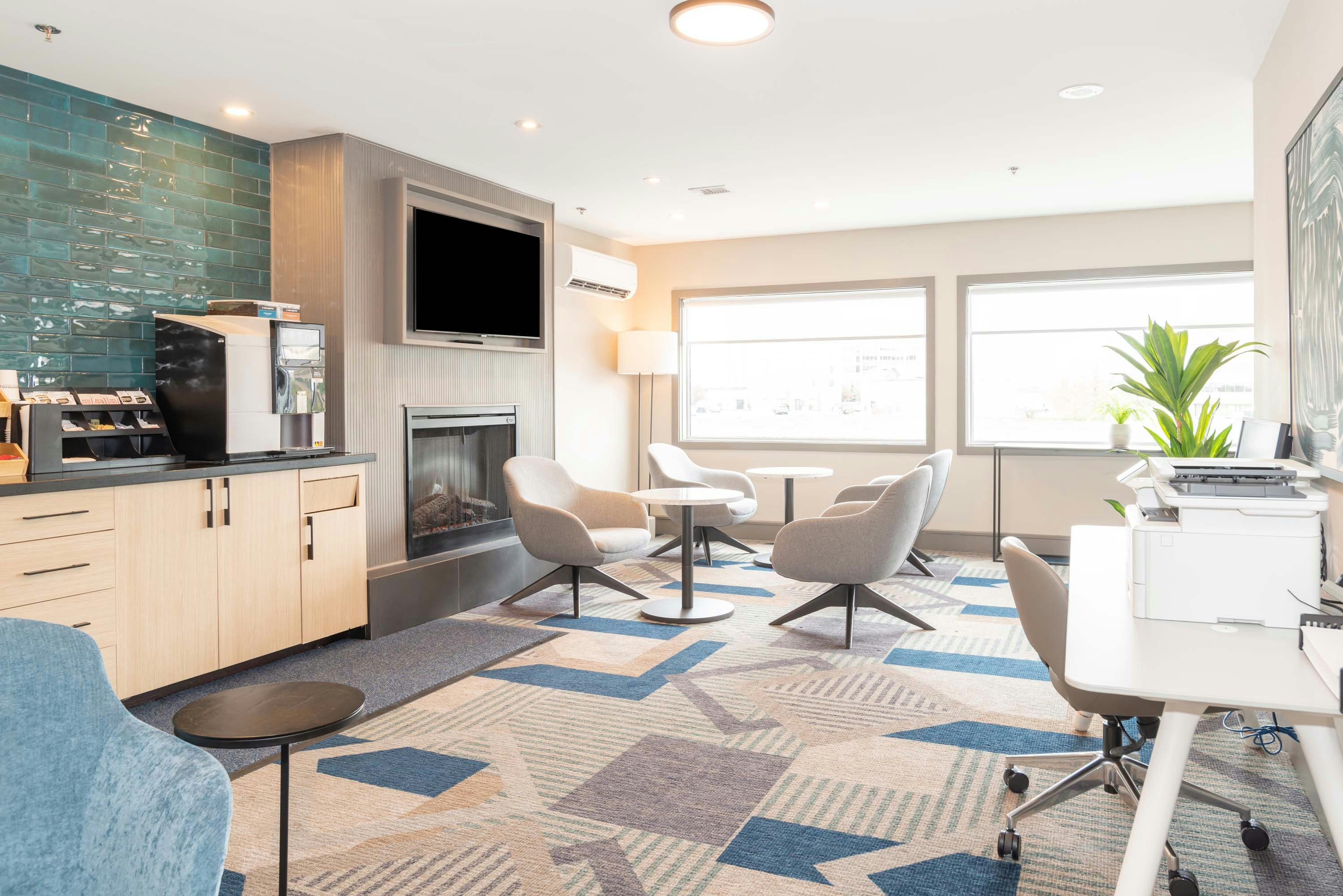 Sandman Signature Toronto Airport Hotel 39/41
