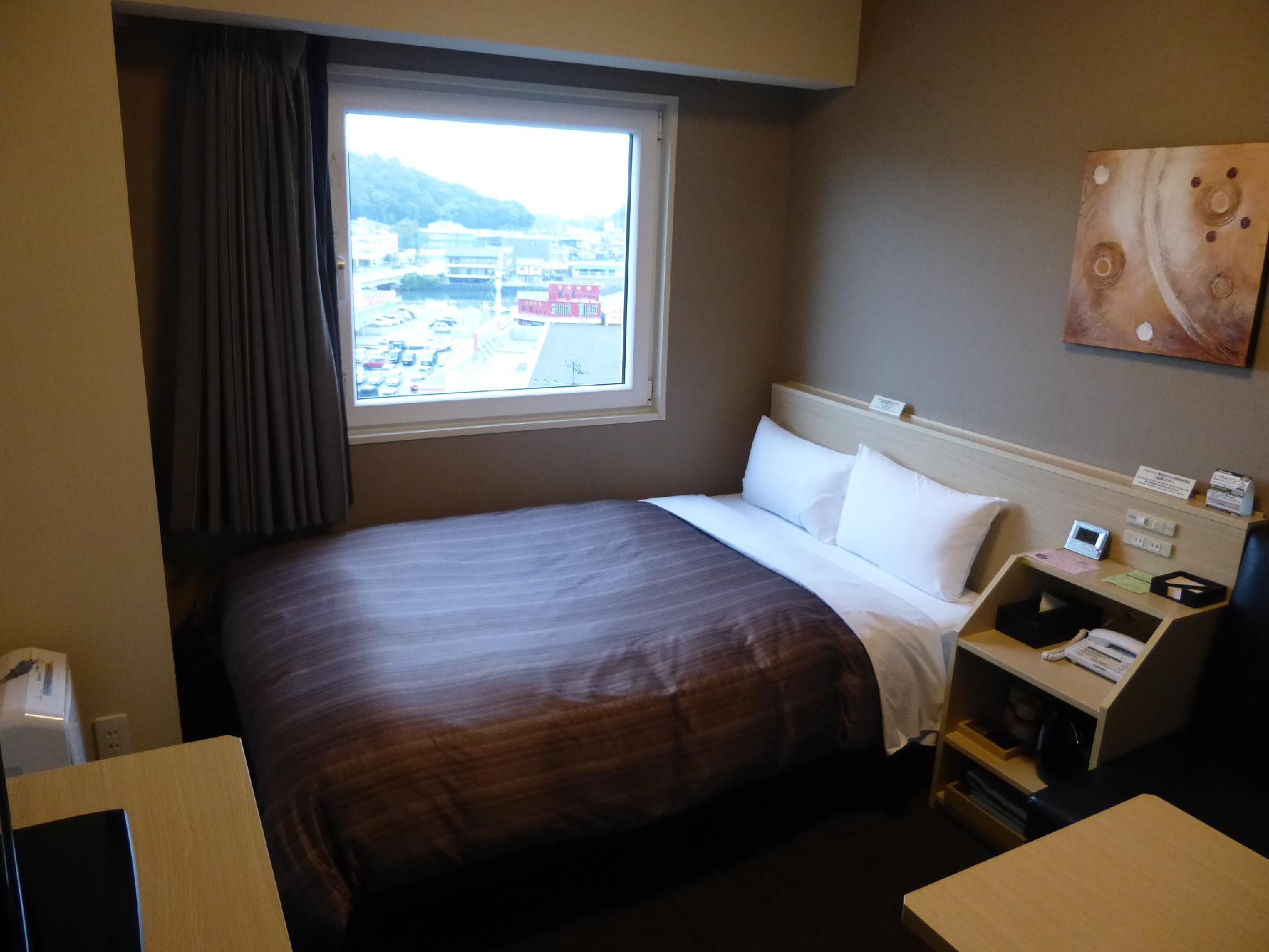 Semi Room, Superior, Semi Double Bed, City View, Smoking