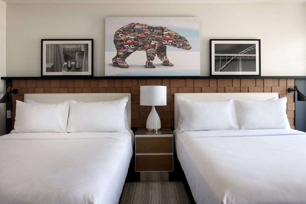 The Bidwell Marriott Portland 6/43
