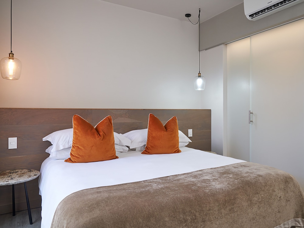 STANDARD, DOUBLE BED