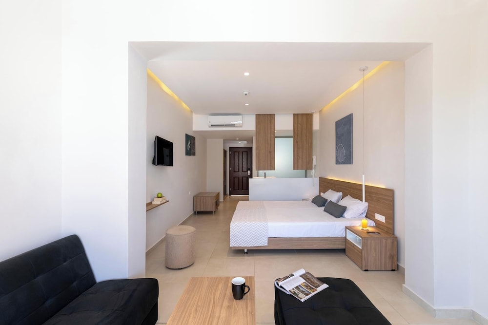 Costa Lindia Blue Star - Adults Only 28/72