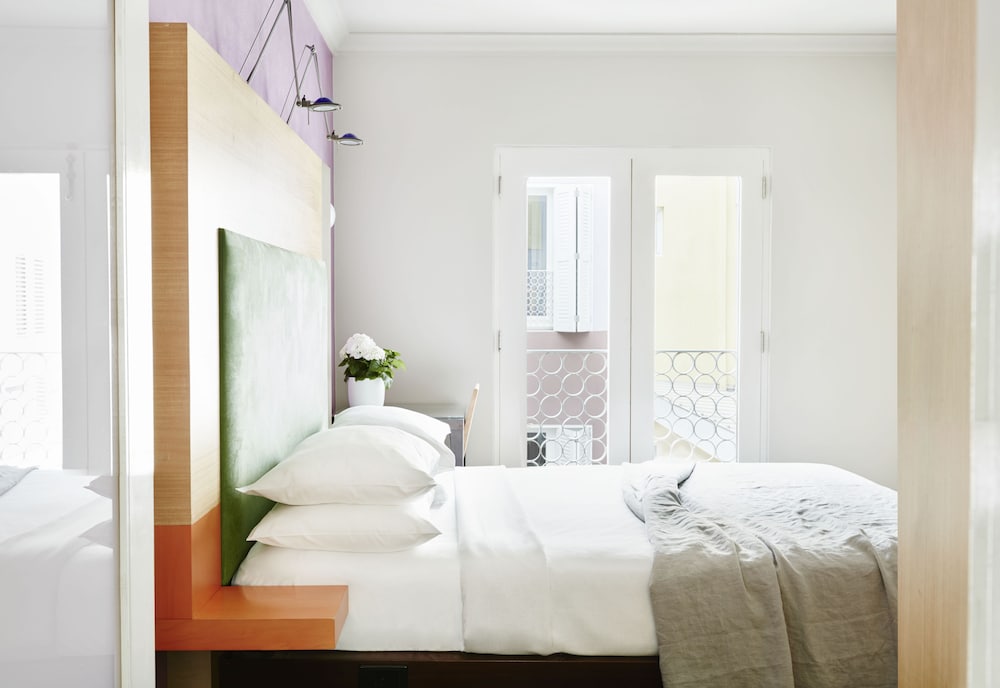 Medusa Hotel 20/48
