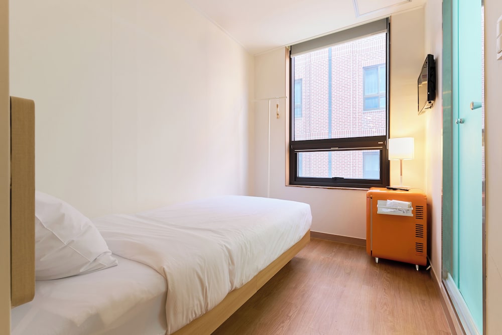 K-Guesthouse Myeongdong 2 15/55