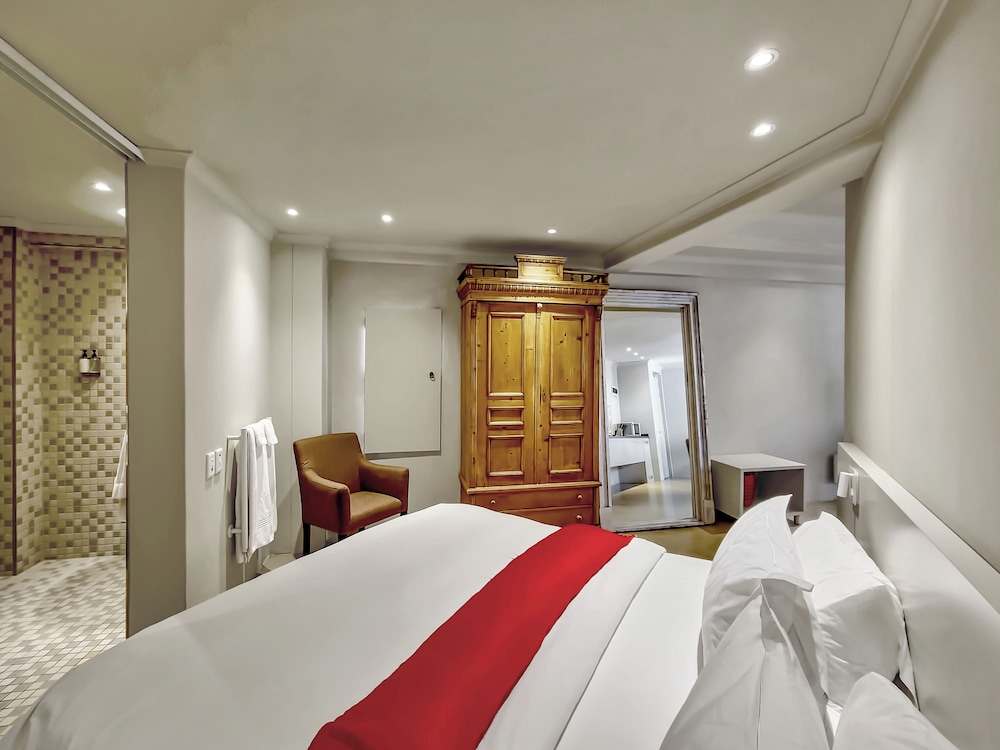 DELUXE, SUITE, SOFA, KITCHENETTE