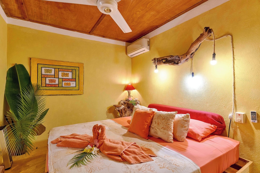 Chalet Tropical Village B&amp;B 14/74