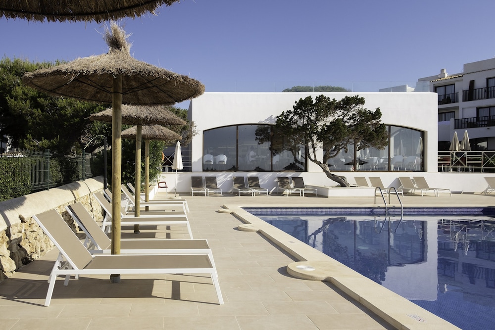 Alua Suites Las Rocas 11/82
