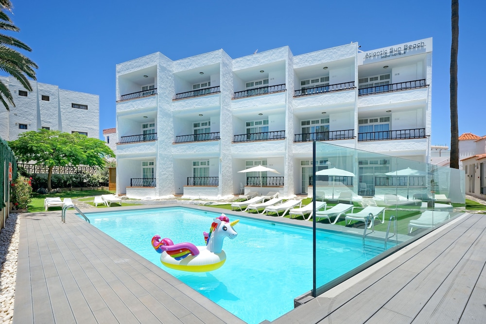 Atlantic Sun Beach - Gay Men Only 5/50