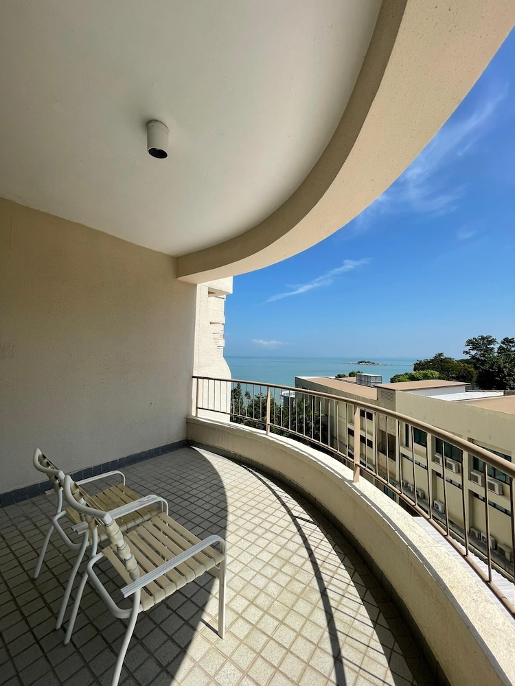 Rainbow Paradise Premium Resort Tanjung Bungah 36/50