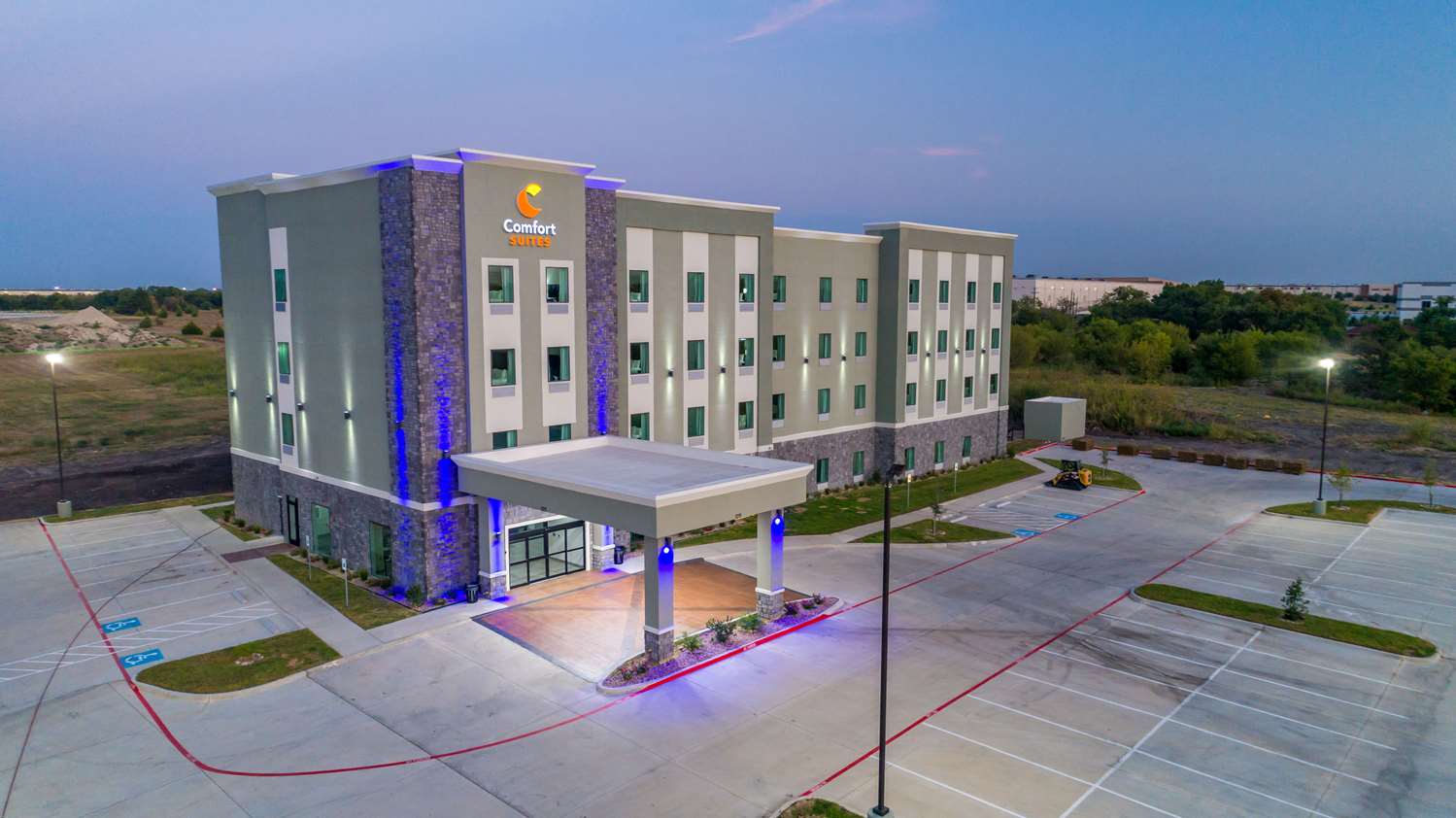 Comfort Suites DeSoto Dallas South 9/51