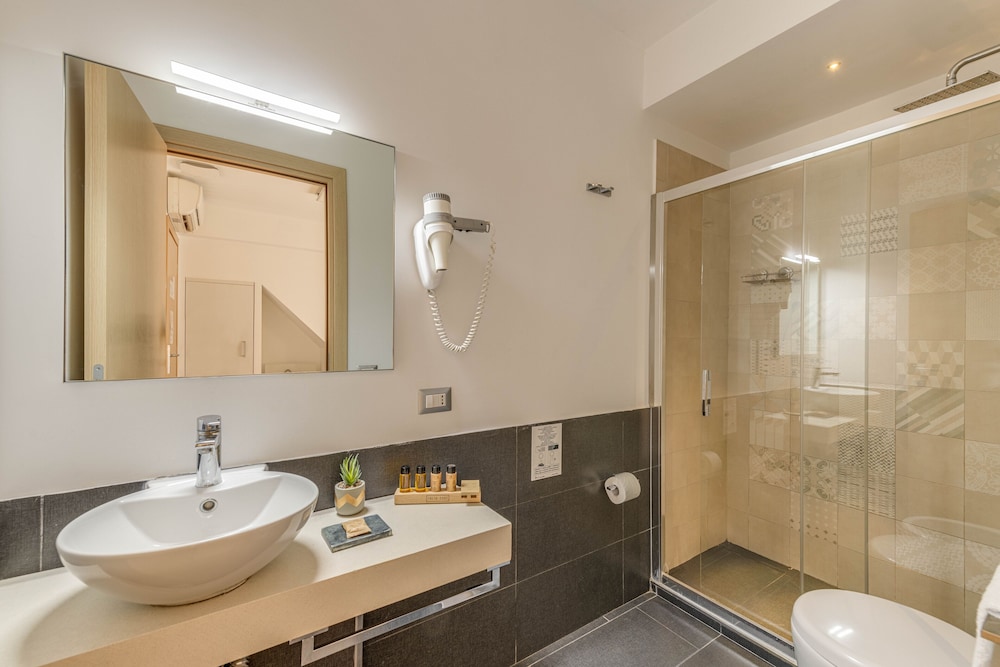 TREVI PALACE HOTEL 13/62