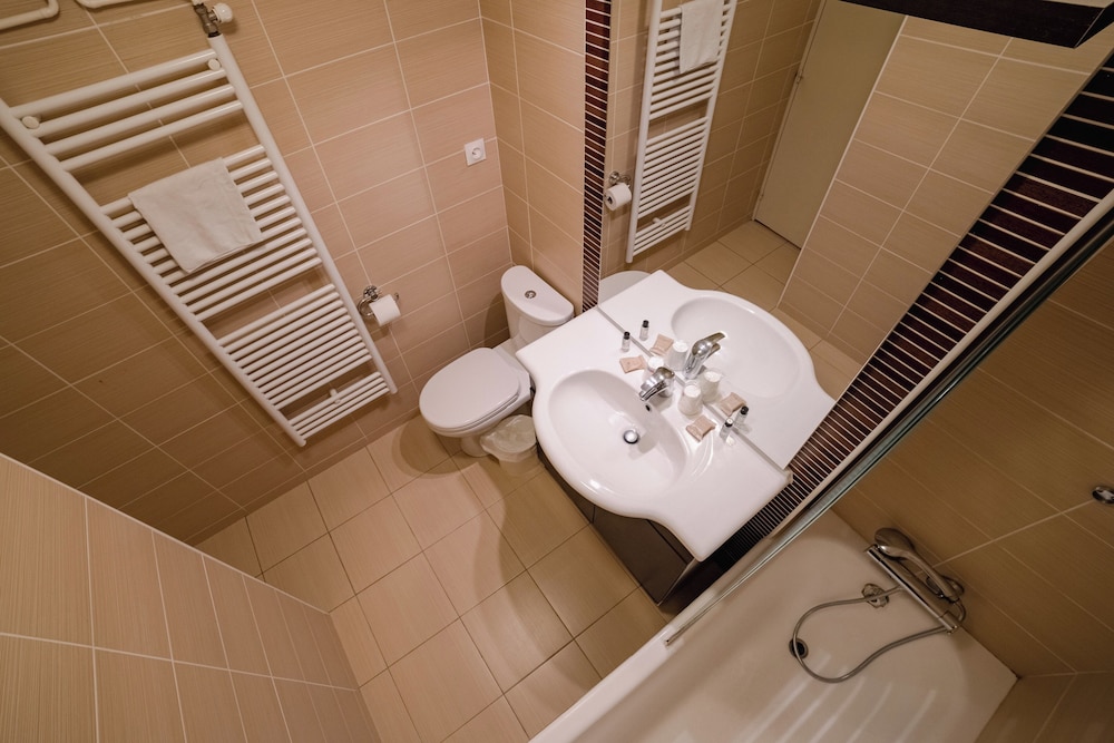 Hotel Club mmv Serre Chevalier L Alpazur 48/50