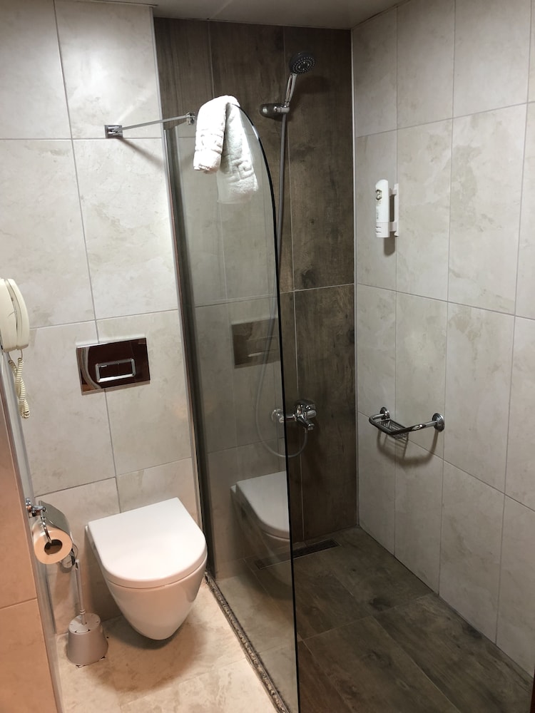 Kayhanbey Hotel 17/67