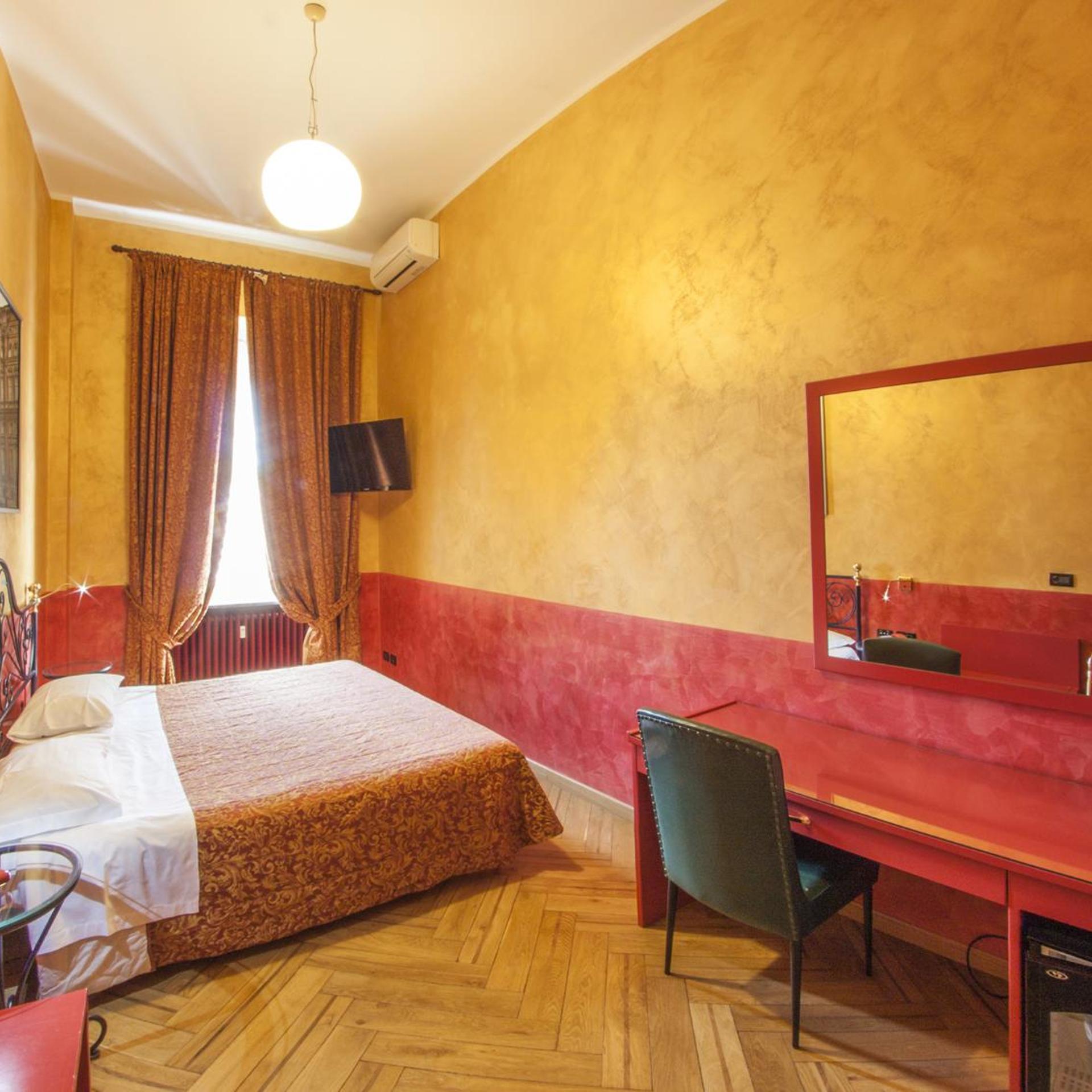 Mezzanine, Junior Suite
