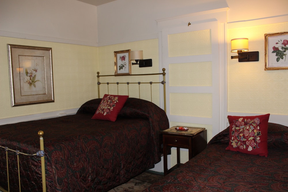 San Remo Hotel 27/50