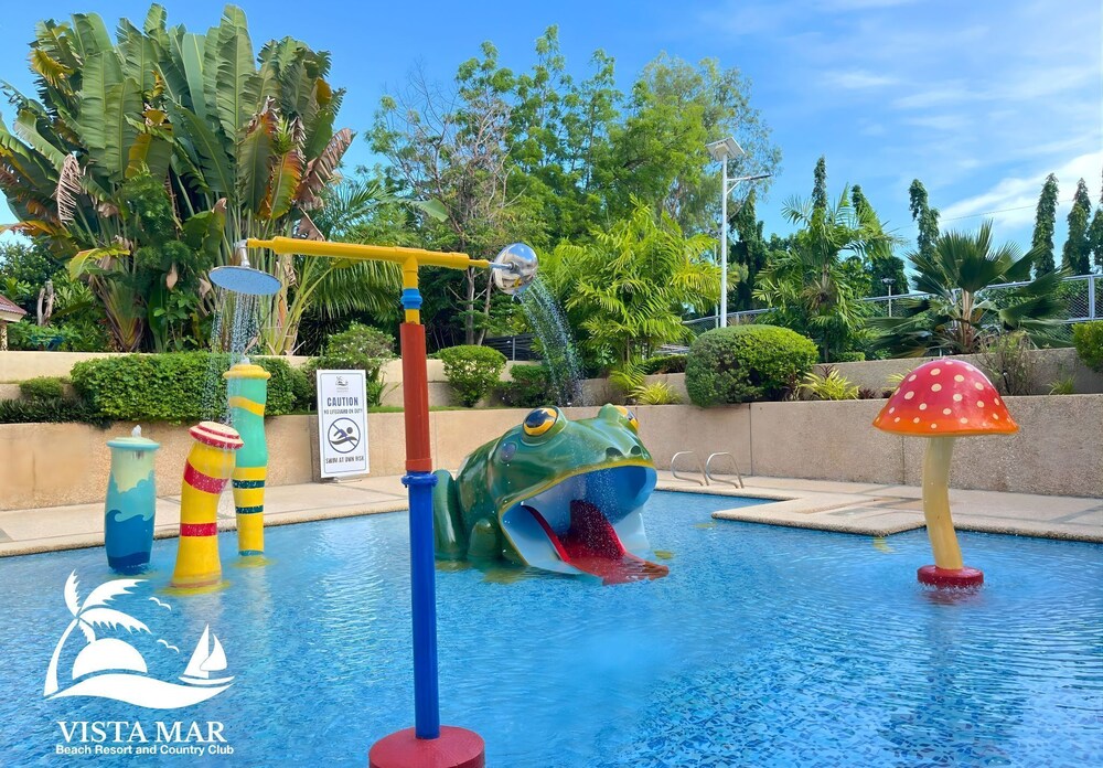 VISTA MAR BEACH RESORT AND COUNTRY CLUB 41/50
